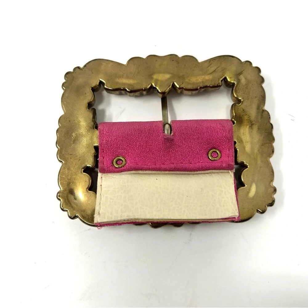 Gold / bronze belt buckle with white stones_8